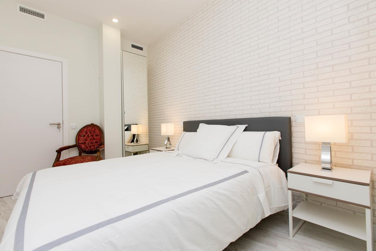 Appartement Bookinmadrid Com - Cascorro Sq 18 Pax