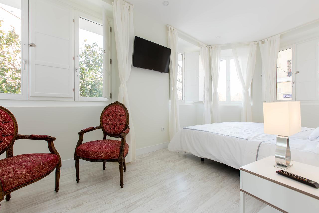 Appartement Bookinmadrid Com - Cascorro Sq 18 Pax Madrid