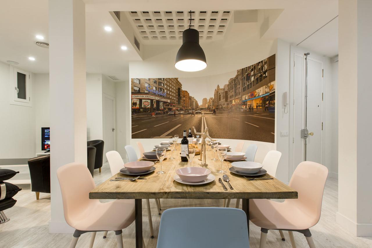 Bookinmadrid Com - Cascorro Sq 18 Pax Appartement Madrid