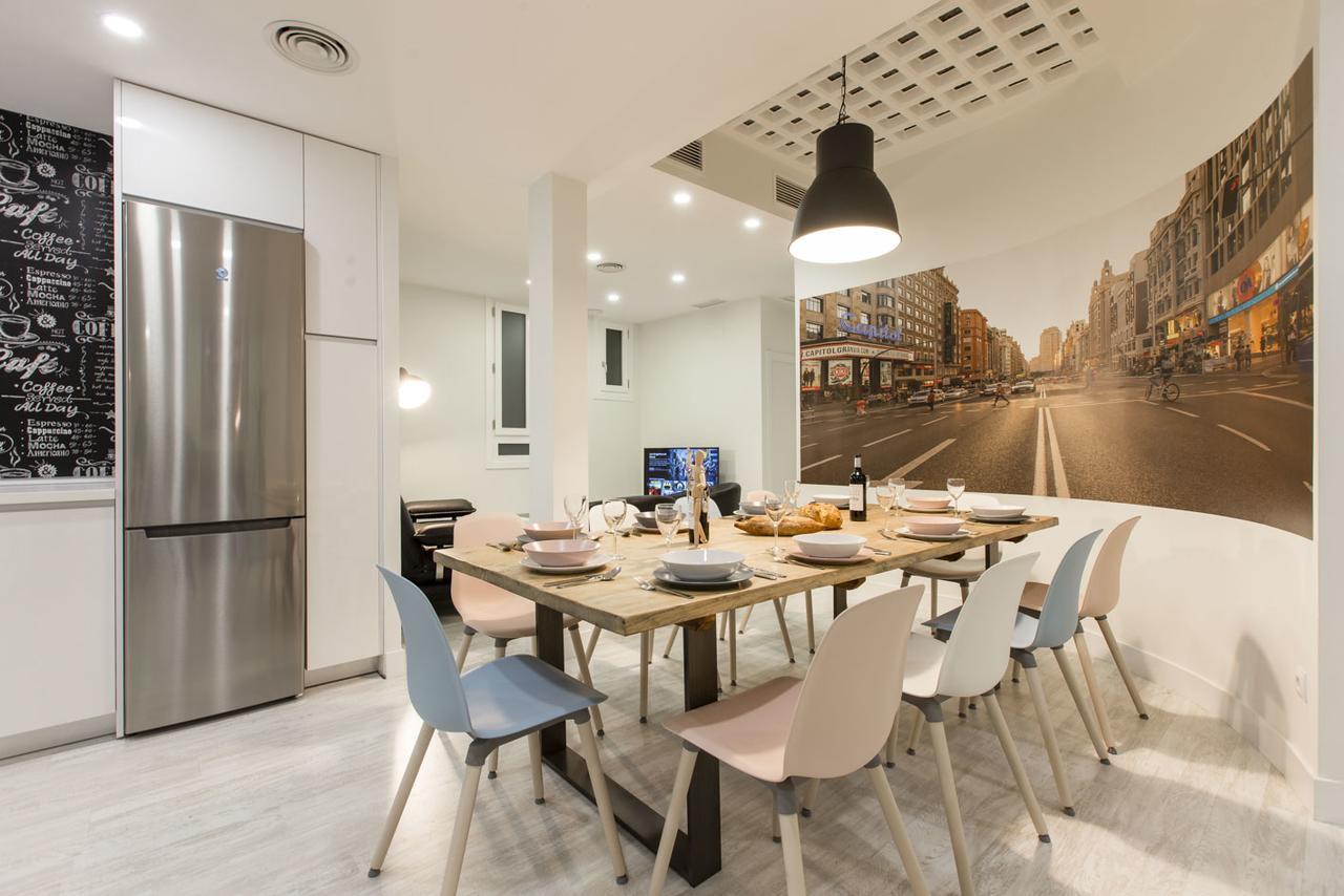 Bookinmadrid Com - Cascorro Sq 18 Pax Appartement *